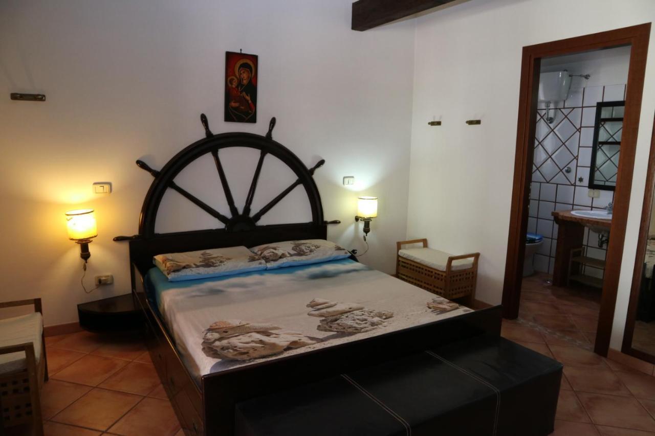Aurelio Rapillo Hotel Latina Exterior photo